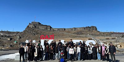 Selim Kazım Karabekir Yatılı Bölge Ortaokulu öğrencileri Kars'ı gezdi