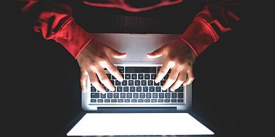 Siber çetelerin yeni hedefi gençler: Burs vaadiyle suç zinciri tuzağı