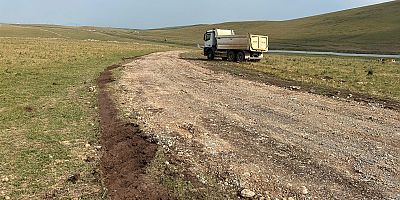 Susuz Çamçavuş Yayla Yolu'nda Stabilize Yol Çalışması Tamamlandı