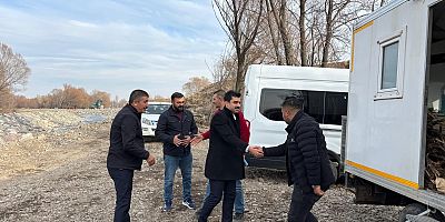 Susuz’da Dere Islahı ve Mesire Alanı çalışmaları yerinde incelendi