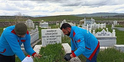 Susuz'da Şehit Kabristanları Bayram Öncesi Hazırlandı