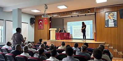 Susuz Kaymakamlığı'ndan Muhtarlara Bilgilendirme Toplantısı