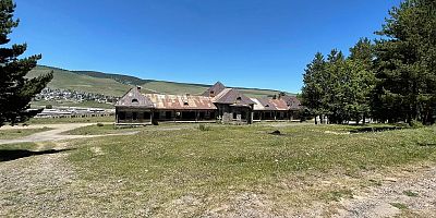 Tarihi Katarina Köşkü Definecilerin ve Hayvanların Barınağına Dönüştü