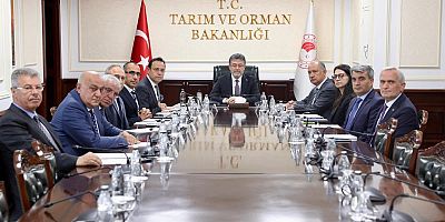Tarım Bakanı Yumaklı, şeker sektör temsilcileriyle buluştu