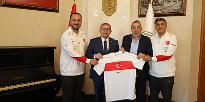 TFF Genç Milli Takımlar Teknik Koordinatörü Samet Aybaba, Kars'ta