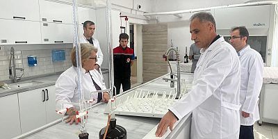Toprak ve Sulama Suyu Laboratuvarı Üreticilere Bilimsel Destek Sunuyor