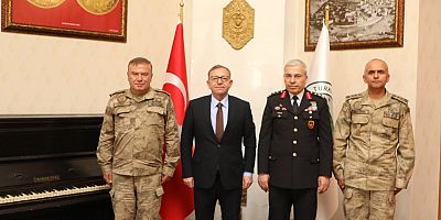 Tümgeneral Şakir Uslu’dan Kars Valisi Ziya Polat’a ziyaret