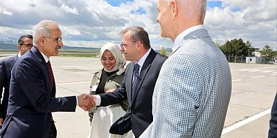 Ulaştırma ve Altyapı Bakanı Uraloğlu Kars'ta