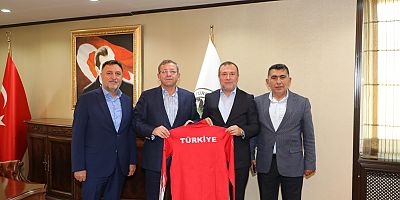 Vali Polat'a  Özel Sporcular Spor Federasyonu Başkanı Aydın'dan ziyaret 