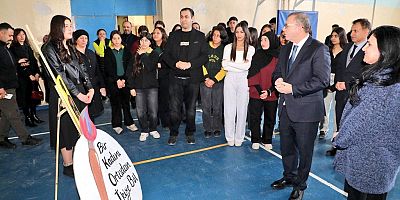 Vali Polat, “Bir Şiir, Bir Resim, Bir Kadın” Etkinliğine Katıldı