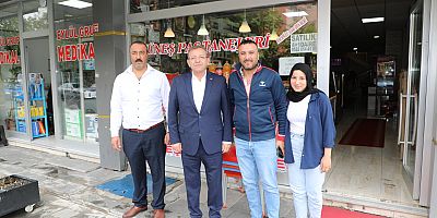 Vali Polat, Cuma Namazı Çıkışı vatandaşlarla buluştu