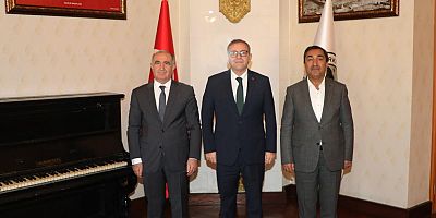 Vali Polat, DAP İdaresi Başkanı ve KAÜ Rektörünü Kabul Etti