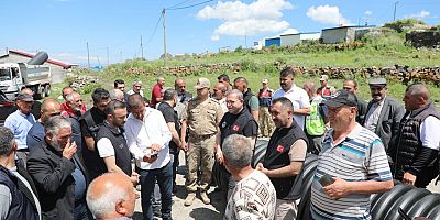 Vali Polat, Selden Etkilenen Mezra Köyü'nde İncelemelerde Bulundu