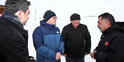 Vali Polat Susuz ilçesinde Karla Mücadele Çalışmalarını İnceledi