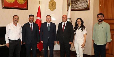 Vali Polat, ULUMED Kars İl Başkanı Vural İşbeceren'i Kabul Etti