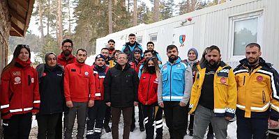 Vali Polat, UMKE ve AFAD personeliyle biraraya geldi