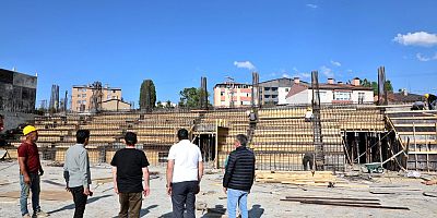 Vali Ziya Polat, 500 Kişilik Kapalı Spor Salonu İnşaatını İnceledi