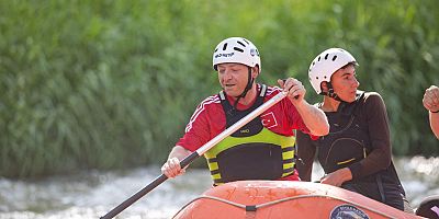 Vali Ziya Polat, Akyaka Kanyonu'ndaki Rafting Heyecanına Katıldı