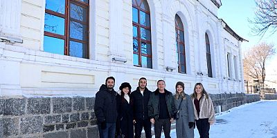 Vali Ziya Polat, Gazi Kars’ta Tatilcilerle Bir Araya Geldi