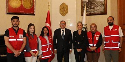 Vali Ziya Polat, Kızılay Heyetini Makamında Kabul Etti