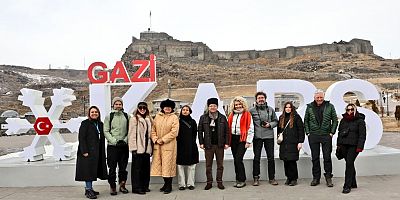 Vali Ziya Polat, misafirlerle Kars'ı dolaştı
