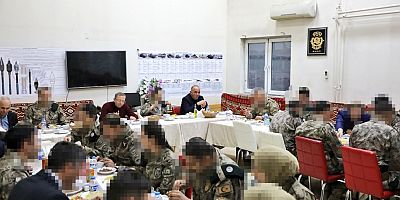 Vali Ziya Polat, özel harekat polisleriyle iftarda buluştu