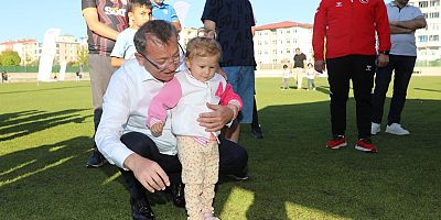 Vali Ziya Polat, Spor Festivali'nde Çocukların Coşkusuna Ortak Oldu