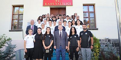 Vali Ziya Polat, spora ve gençliğe verdiği desteği sürdürüyor