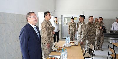 Vali Ziya Polat’tan Jandarma’ya ziyaret