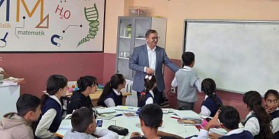 Vali Ziya Polat, Türkmeşen Köyü Okulunu Ziyaret Etti 