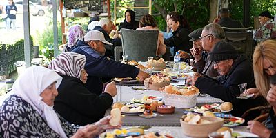 YADES Projesi Kapsamında Ulu Çınarlarla Anlamlı Kahvaltı Buluşması