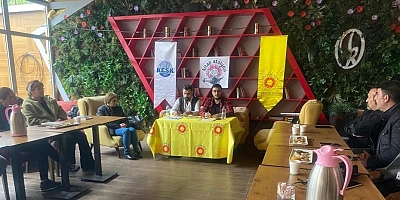 Yazar Mustafa Orman Kars'ta okurlarıyla buluştu