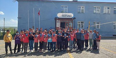 Yazar, Şair Murat Aybirdi, okurlarıyla bir araya geldi