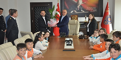 Yenişehir İlkokulu öğrencilerinden Emniyet Müdürü Saka'ya ziyaret