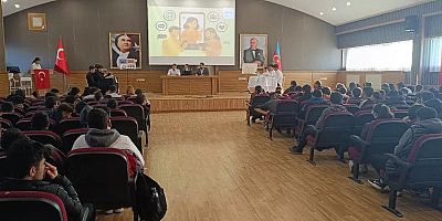 Yeşilay öncülüğünde bağımlılık konulu münazara etkinliği düzenlendi