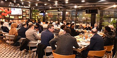 YÖK Başkanı Prof. Dr. Erol Özvar, öğrencilerle sahurda buluştu