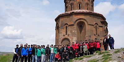 YurtLig Güreş Türkiye Şampiyonası’nda Sporculara Tarihi Yolculuk