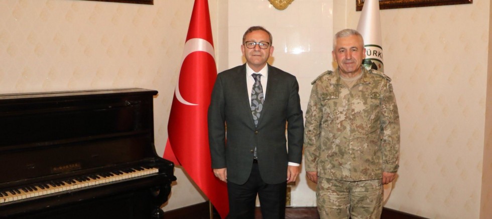 Tuğgeneral Cihanoğlu’ndan Vali Ziya Polat’a Veda Ziyareti