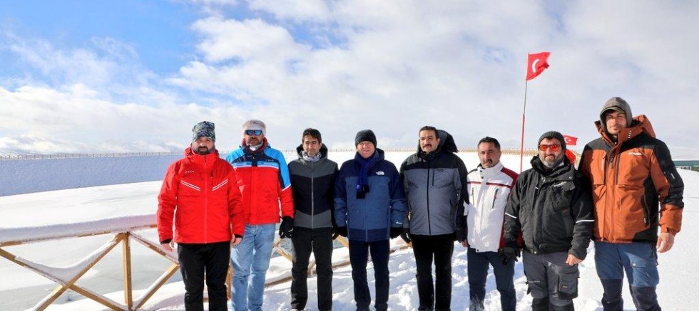 Vali Polat, Kayak Merkezi’ndeki Suni Karlama Projesini İnceledi