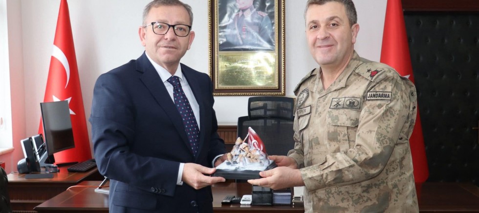 Vali Polat’tan Tuğgeneral Kiper'e Ziyaret