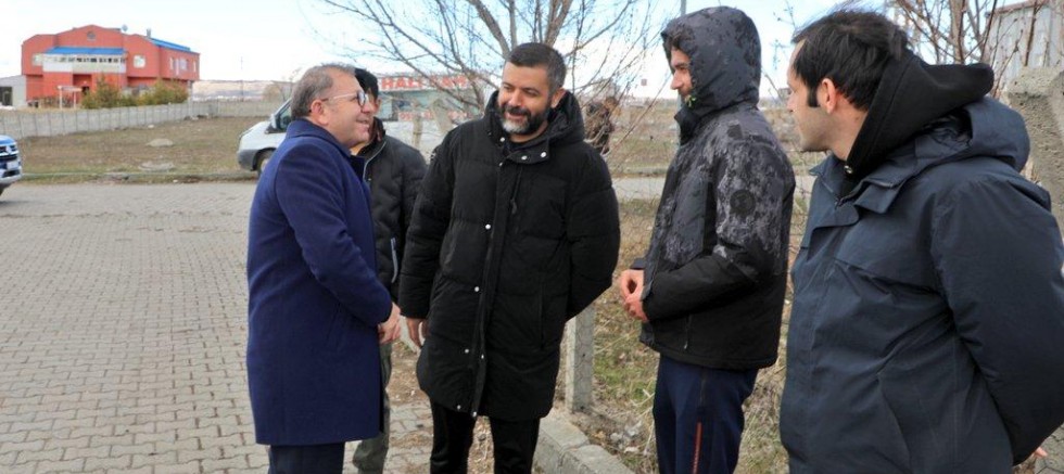 Vali Ziya Polat, 30 Ekim mahallesinde..