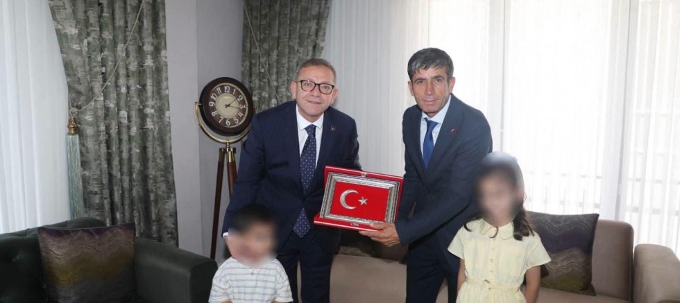 Vali Ziya Polat'tan 15 Temmuz Gazisi'ne Anlamlı Ziyaret
