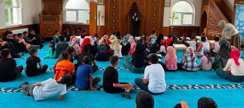 Yaz Kur’an Kurslarında Öğrencilere Değerler Eğitimi Verildi