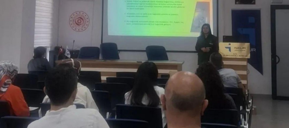 Yeşilay’dan İŞKUR Personeline Bilgilendirme Programı