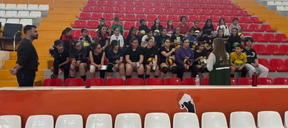 Yeşilay Kars Şubesi’nden Sporculara Farkındalık Eğitimi