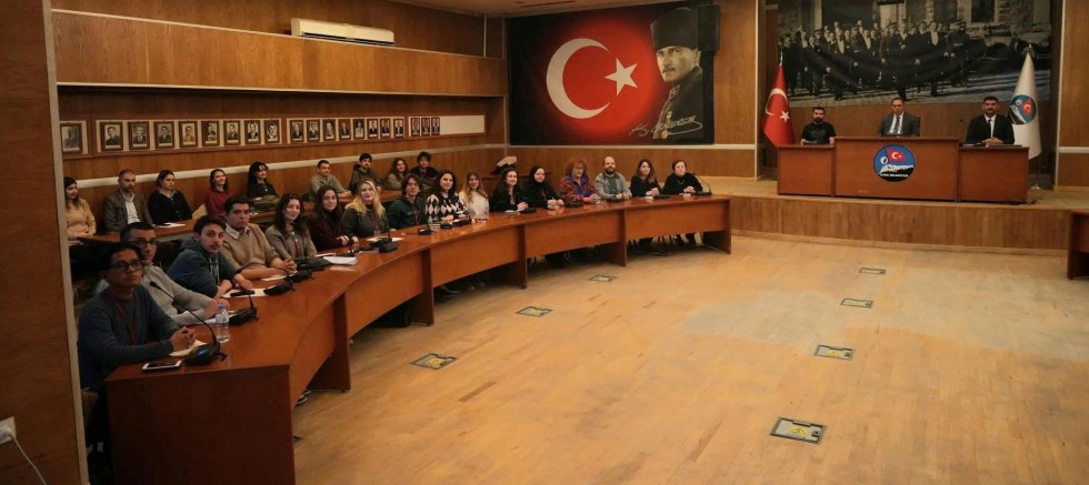 Yıldız Teknik Üniversitesi öğrencileri belediyede ağırlandı